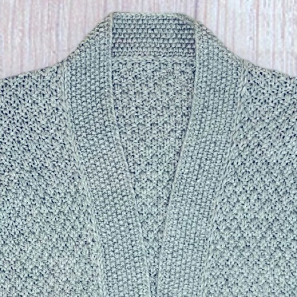 HANDMADE Mint Green Chunky Cozy Cardigan - Picture 10 of 10